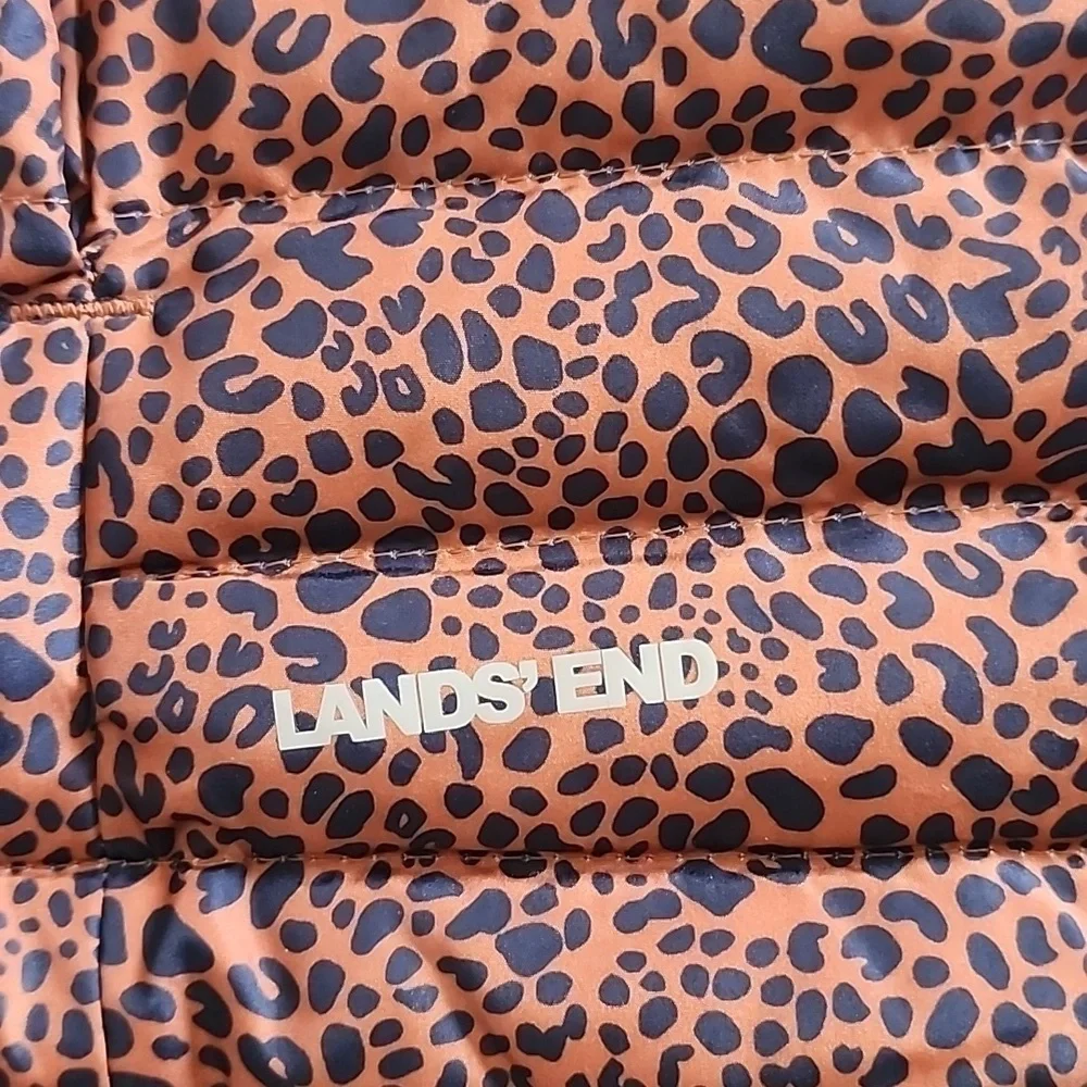 Lands End Women's Cheetah Print Puffer Vest Sz 1X - Picture 2 of 5